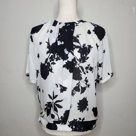 A.L.C Black and White Drape Front Short Sleeve Silk Blouse Size 10 - Picture 1 of 12